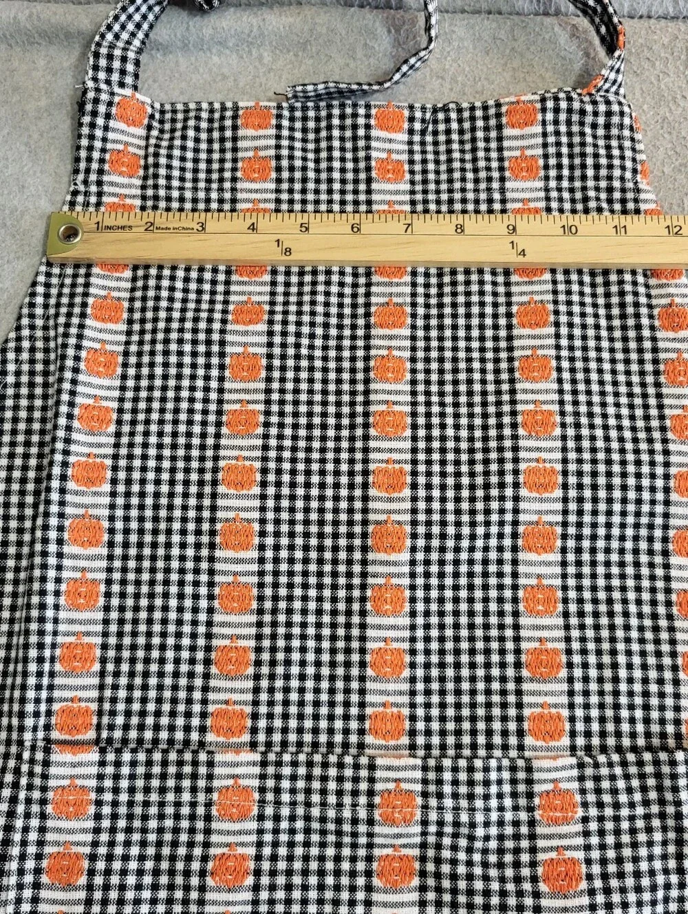 Shabby Chic Halloween Bib Apron Embroidered Pumpkins Black White Check Pocket